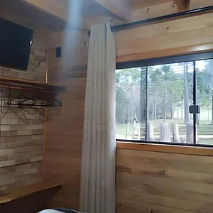 Pequeno Bosque Com Deck E Vista P/ O Rio Casa de Férias